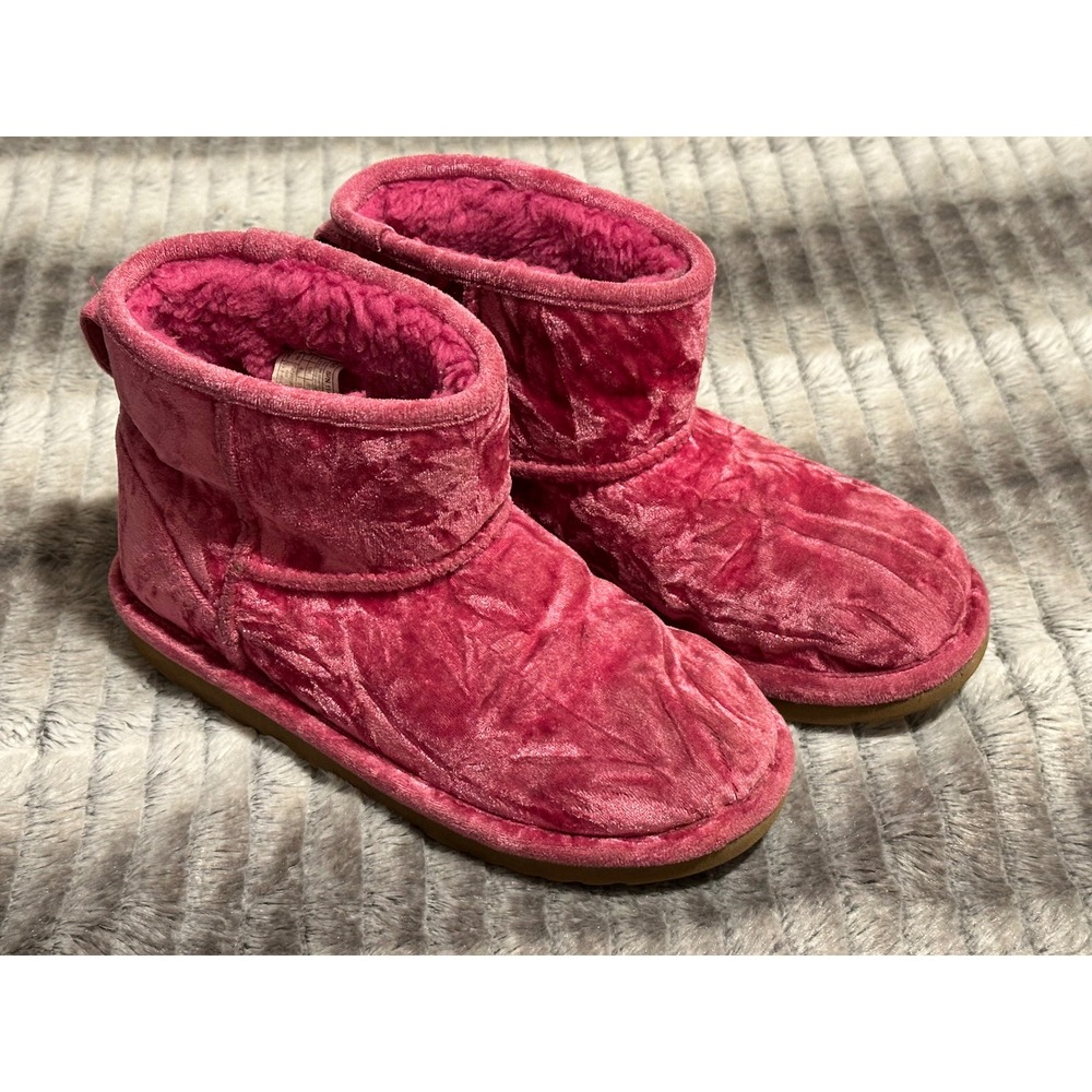 UGG Classic Mini Crushed Velvet Pink Boots 1142070K kids Size 5 Womens 7